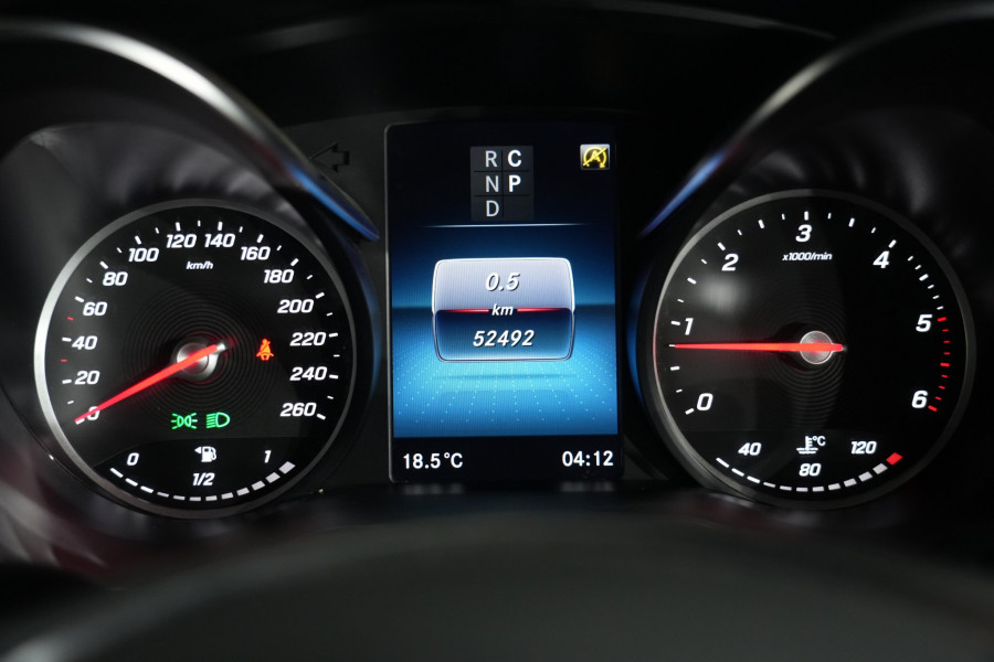 2022 Mercedes-Benz V-Class V250 d Avantgarde People Mover Image 14