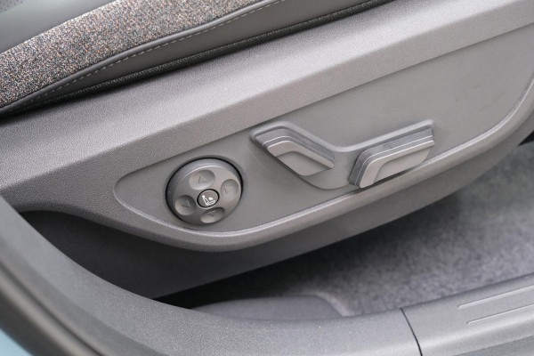 2026 Kia EV5 OVc Air Long Range SUV Image 16