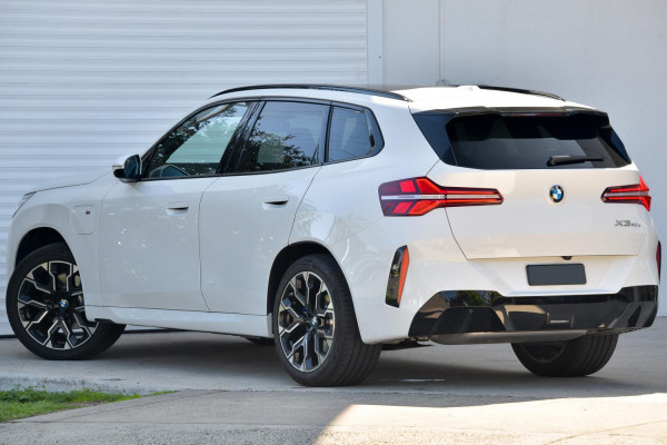 2026 BMW X3 G45 30e xDrive SUV image 2