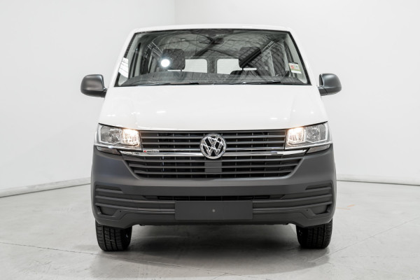2022 Volkswagen T6 Transporter Transporter Van Image 4