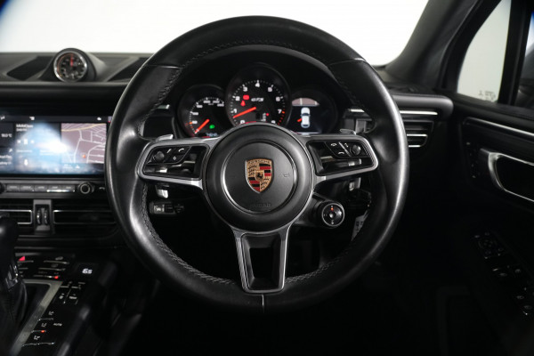 2020 Porsche Macan GTS SUV image 14