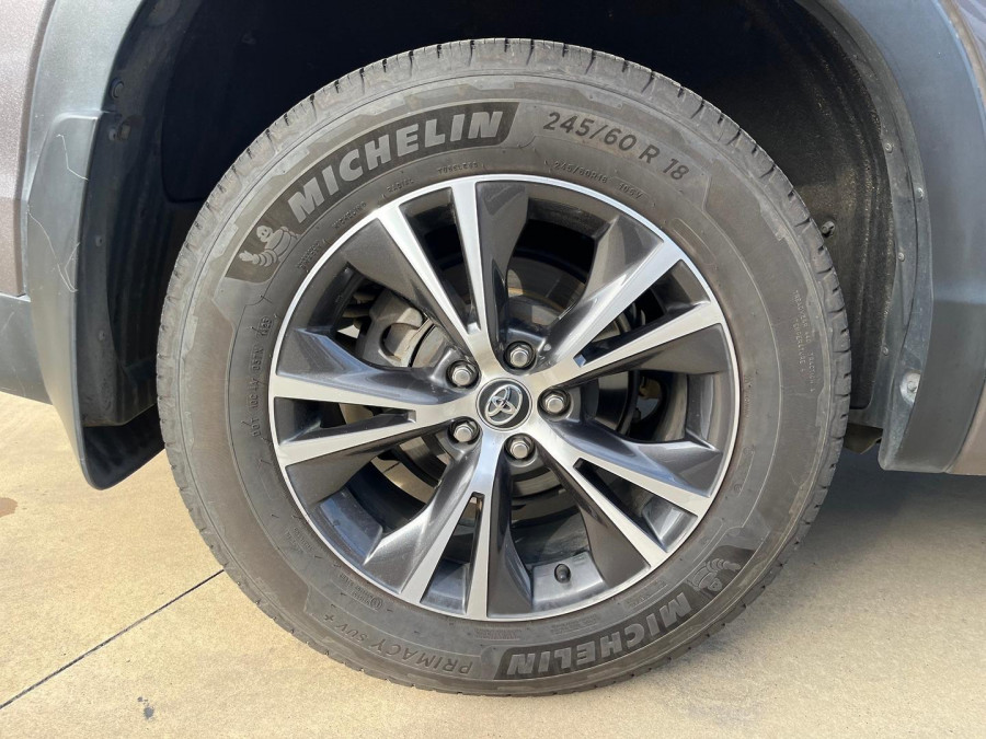 2017 Toyota Kluger GSU55R GX SUV Image 34