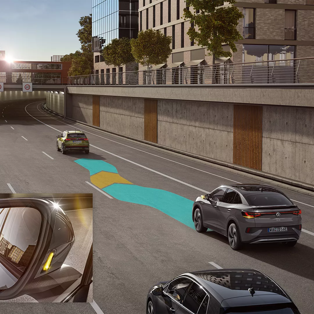 Travel Assist Stay in your lane and keep your distance Image