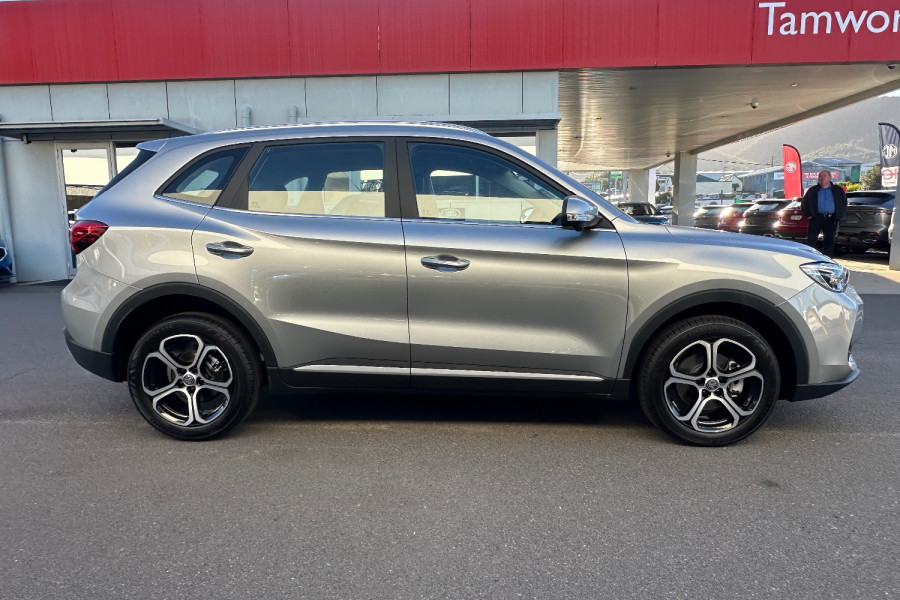 2025 MG ZS ZS32 Essence SUV Image 8