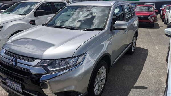 2020 Mitsubishi Outlander ZL ES Suv