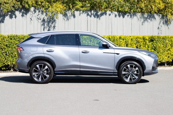 2025 MG HS Essence SUV Image 2
