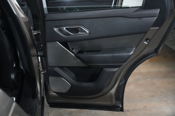 2018 Land Rover Range Rover Velar L560 D300 SE SUV