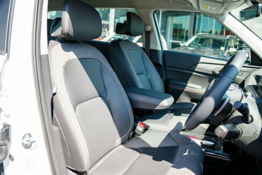 2026 Kia EV5 OVc Air Long Range SUV Image 17