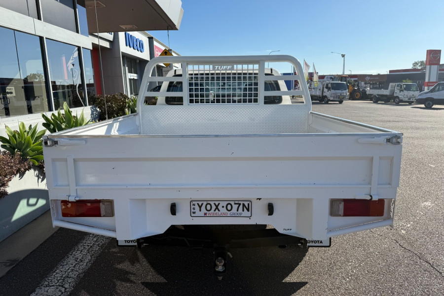 2018 Toyota HiLux GUN126R SR Cab Chassis Image 7