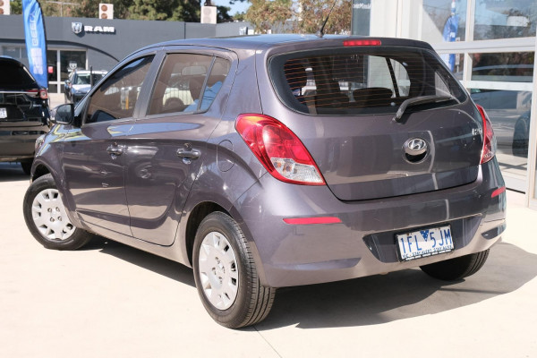 2014 MY15 Hyundai i20 PB Active Hatch Image 2