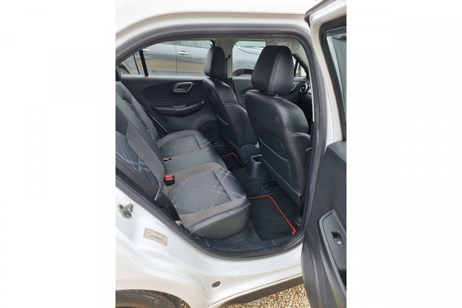 2020 MG MG3 SZP1 Core Hatch Image 10