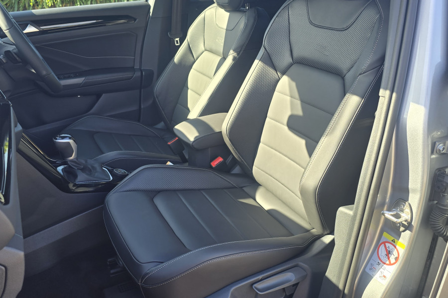 2025 Volkswagen T-Roc D11 140TSI R-Line SUV Image 9