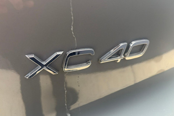 2025 MY26 Volvo XC40 XZ Plus B4 SUV Image 12
