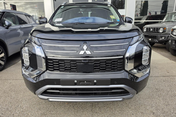 2026 MY25 Mitsubishi Outlander ZM LS SUV