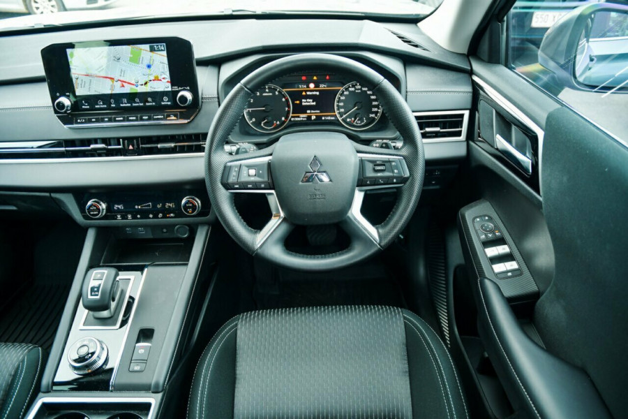 2023 MY24 Mitsubishi Outlander ZM LS SUV Image 11