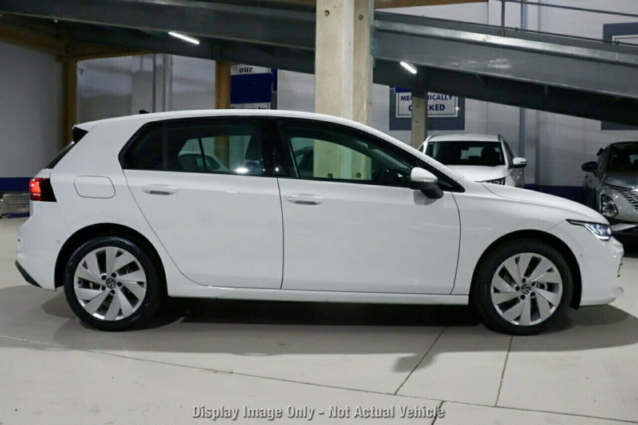 2026 Volkswagen Golf 8.5 110TSI Life Hatch Image 8