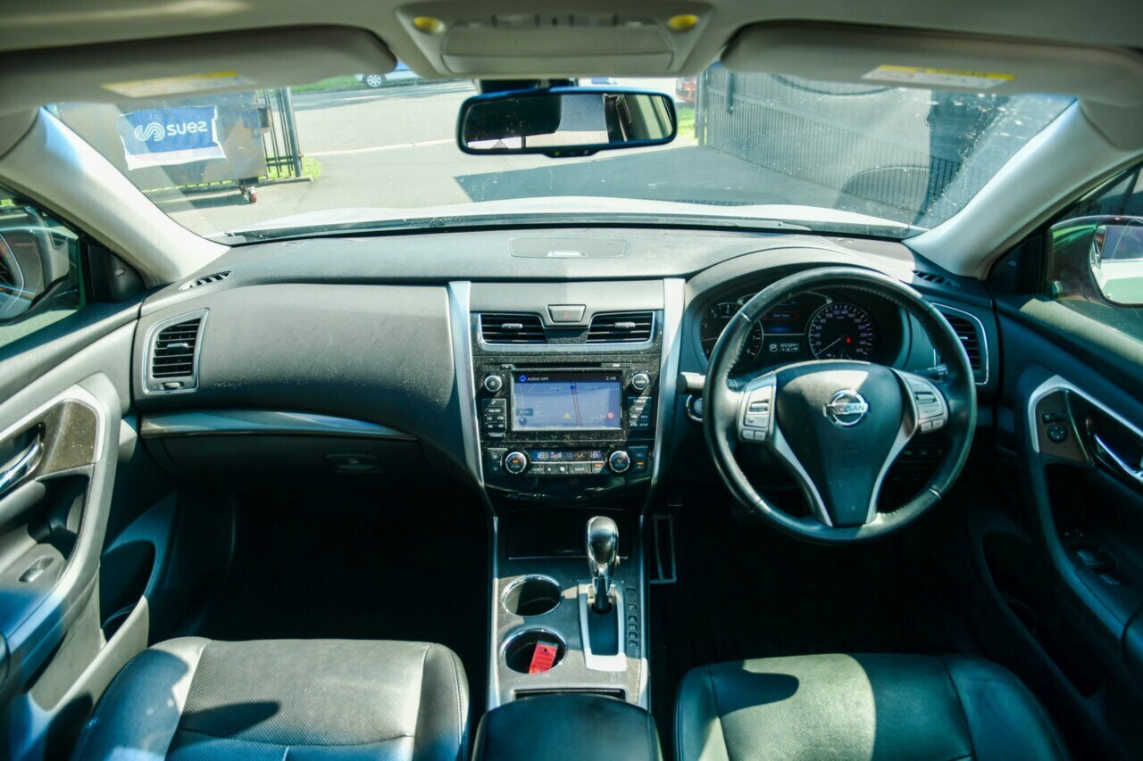 2013 Nissan Altima L33 Ti X-tronic Sedan Image 16