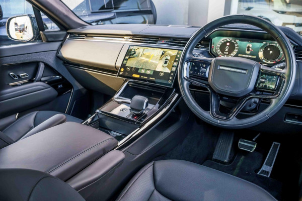 2025 Land Rover Range Rover Sport L461 D350 Dynamic HSE SUV image 5
