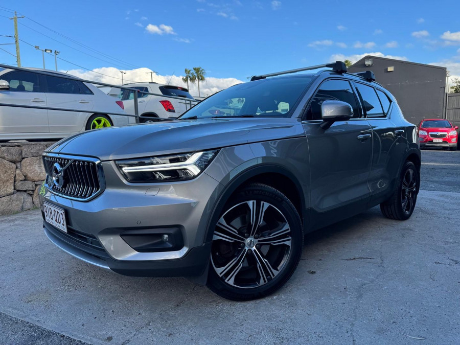 2020 Volvo XC40 XZ T4 Inscription SUV Image 2