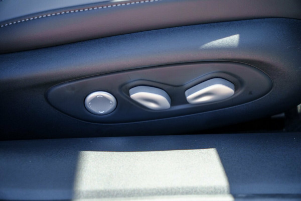 2025 MG IM5 P12L Premium Hatch Image 20