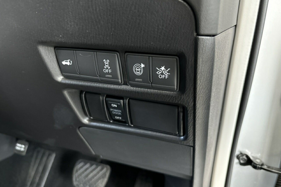 2024 Nissan Patrol Y62 Series 5 Ti-L SUV Image 21