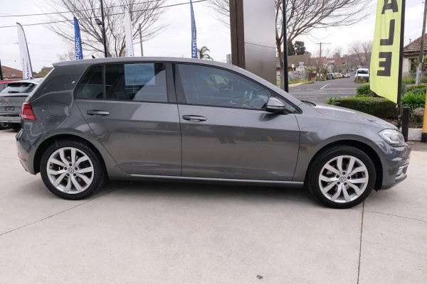 2017 MY18 Volkswagen Golf 7.5 110TSI Highline Hatch Image 5