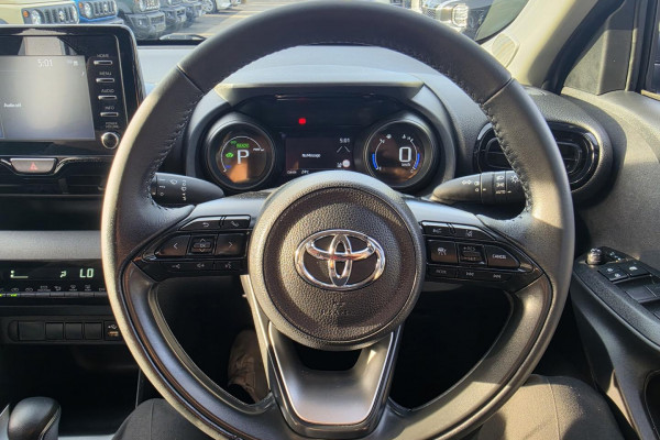 2023 Toyota Yaris Cross MXPB10R GX SUV Image 17