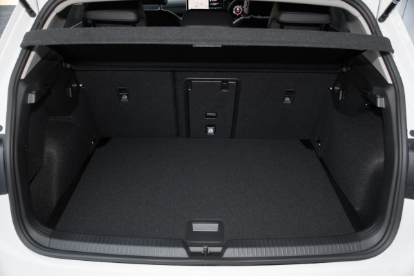 2025 Volkswagen Golf 8.5 Hatch image 18