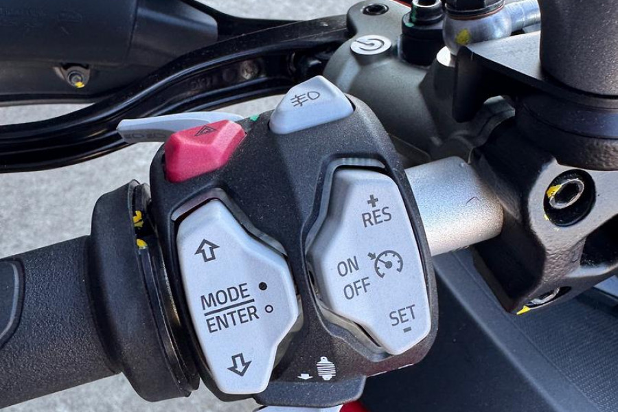 2024 Ducati Multistrada V2 S Multistrada Image 17