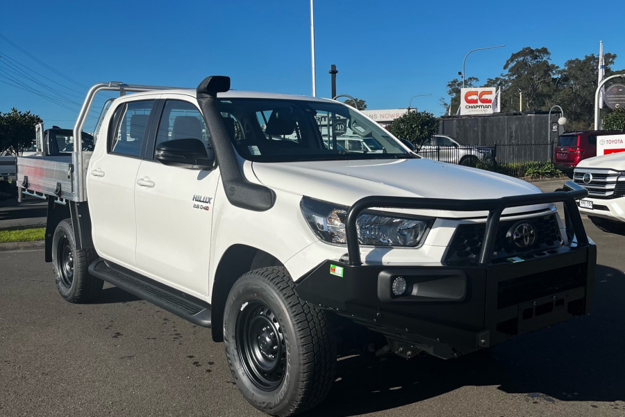 2025 MY24 Toyota HiLux GUN126R SR 4x4 FARM PACK Cab Chassis Image 7
