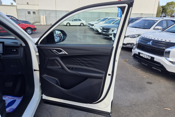 2025 MG HS AS33 Vibe SUV Image 21