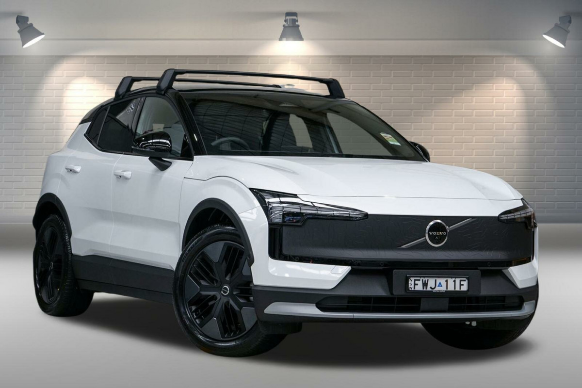 2026 Volvo EX30 Cross Country  Ultra Twin Motor Performance SUV