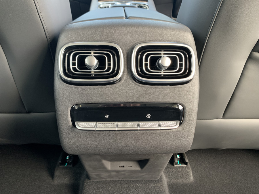 2025 Jaecoo J8 Track Wagon Image 16