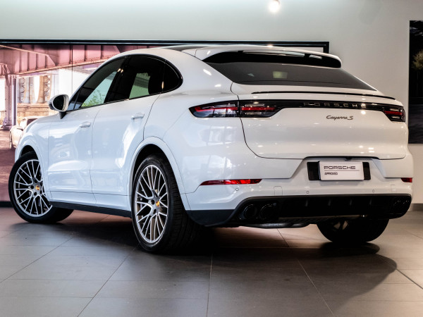 2022 MY23 Porsche Cayenne S Platinum Edition Coupe image 2