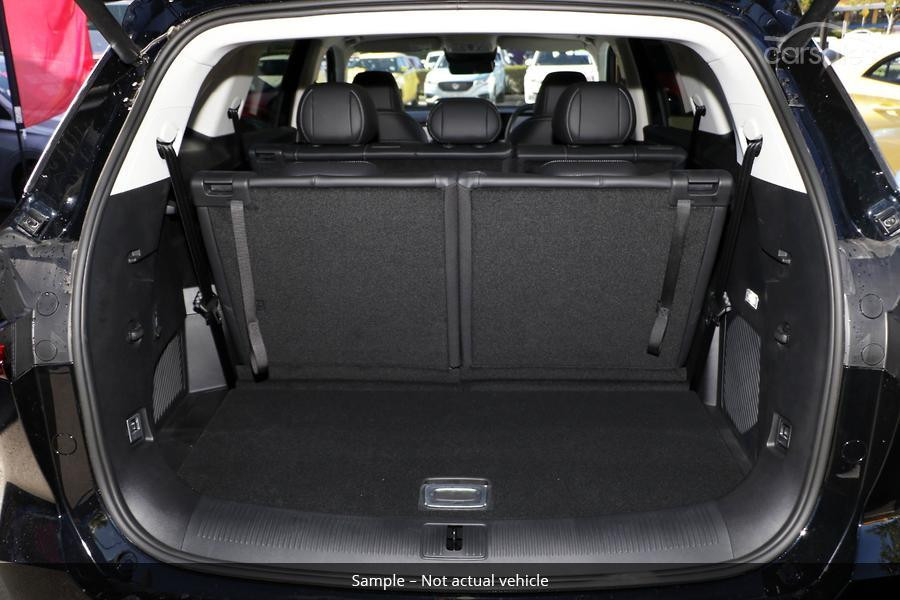 2025 MG QS IS31 Essence SUV Image 1