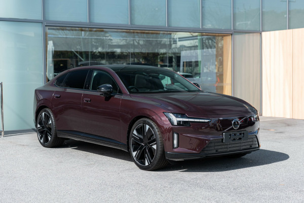 2026 Volvo ES90  Ultra Single Motor Sedan Image 1