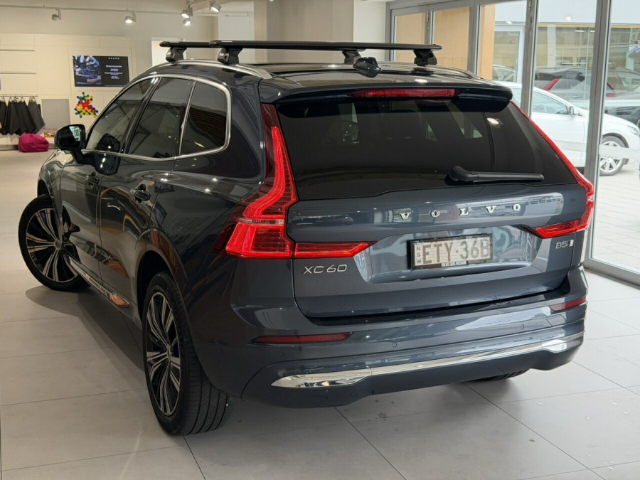 2022 Volvo XC60 UZ B5 Inscription SUV Image 3