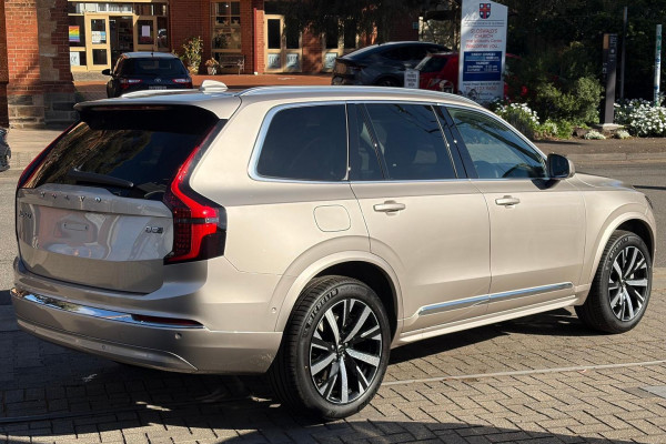 2025 MY26 Volvo XC90 L Series Plus B5 Bright SUV Image 4
