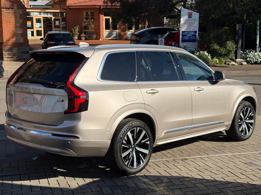 2025 MY26 Volvo XC90 L Series Plus B5 Bright SUV Image 4