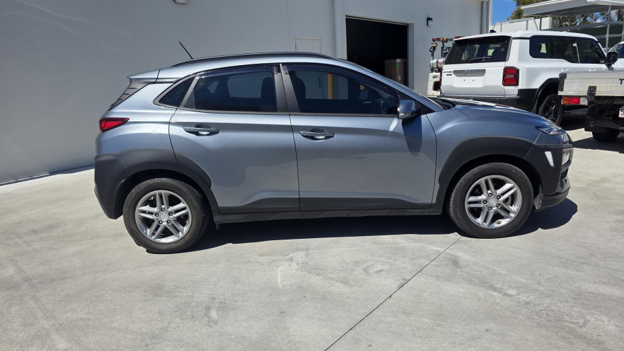 2020 Hyundai KONA OS.3 Active SUV Image 2