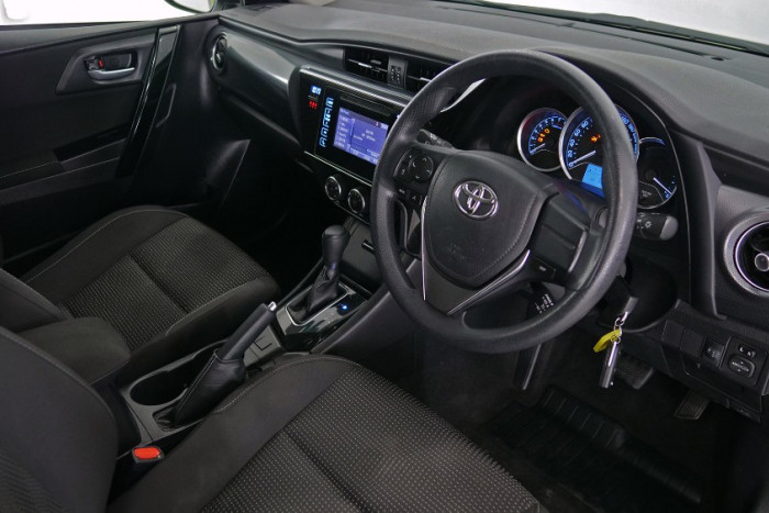 2017 Toyota Corolla ZRE182R Ascent Hatchback Image 14
