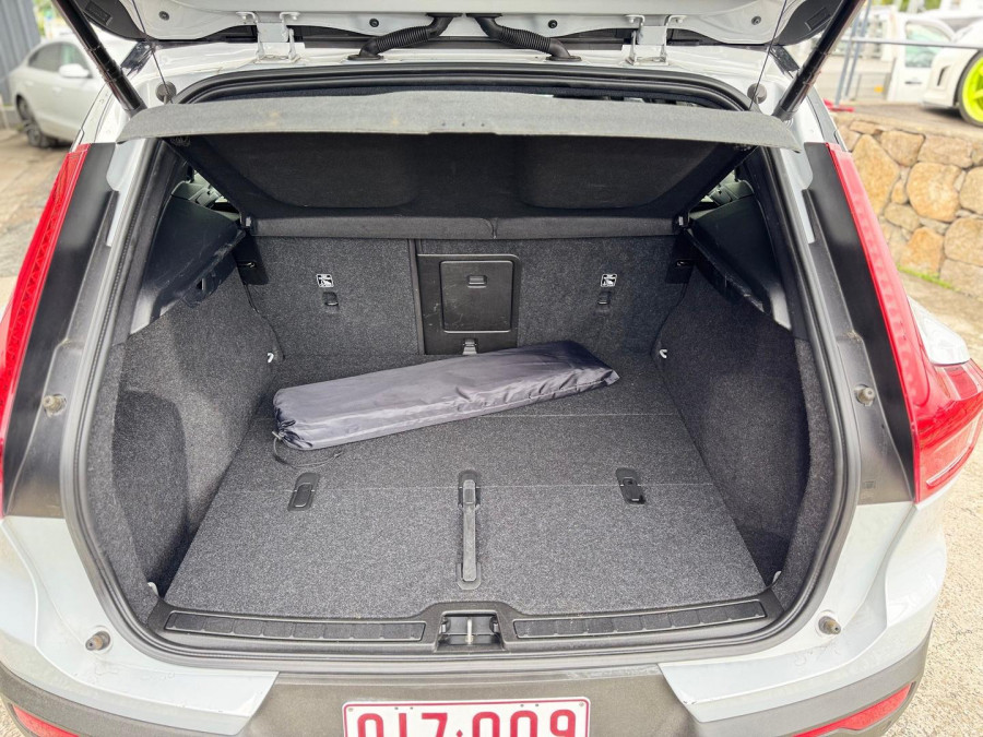 2021 MY22 Volvo XC40 XZ Recharge Pure Electric SUV Image 19