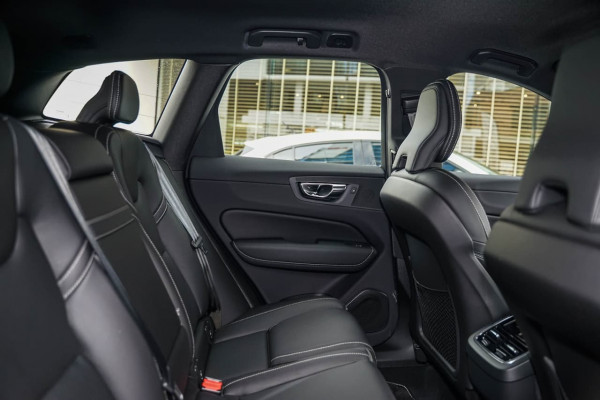 2020 MY21 Volvo XC60 UZ T6 R-Design Suv