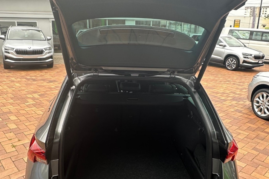 2024 Skoda Octavia NX RS Wagon Image 7