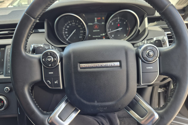 2017 Land Rover Discovery Series 5 SE SUV Image 13