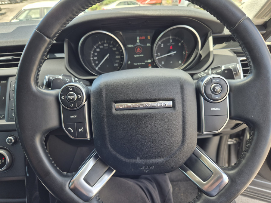 2017 Land Rover Discovery Series 5 SE SUV Image 13