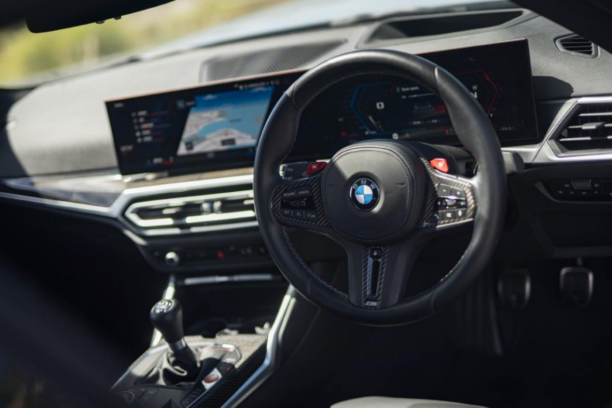2023 BMW M2 Manual Coupe Image 6