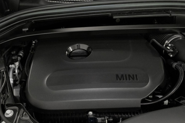 2025 MINI Countryman U25 JCW Favoured SUV image 22