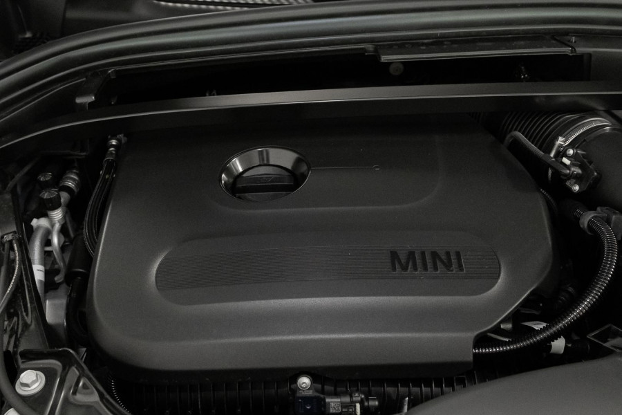 2025 MINI Countryman U25 JCW Favoured SUV