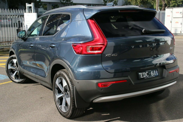 2025 MY26 Volvo XC40 XZ Ultra B4 Bright SUV Image 3